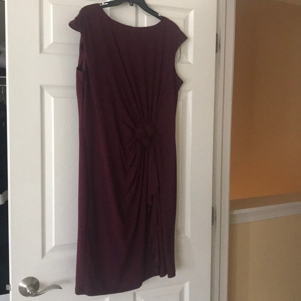 Burgundy dress simple and elegant new without tags